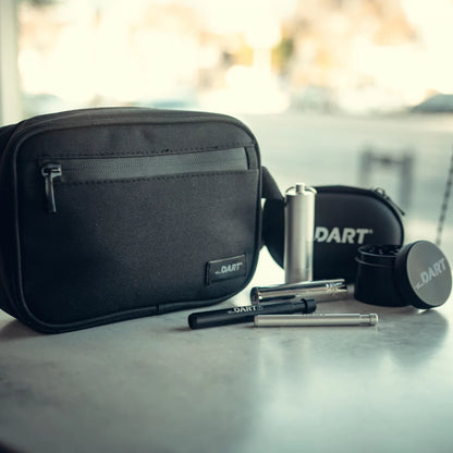 THE DART / TRAVEL BAG / Schwarz