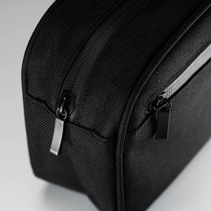 THE DART / TRAVEL BAG / Schwarz